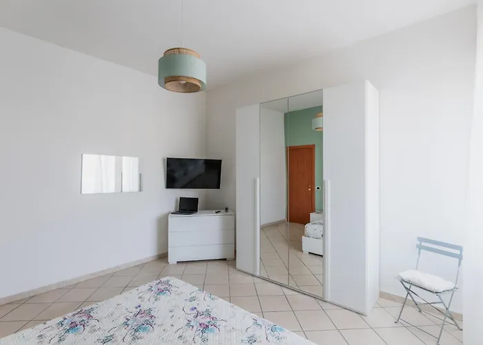 Main Road * סורנטו